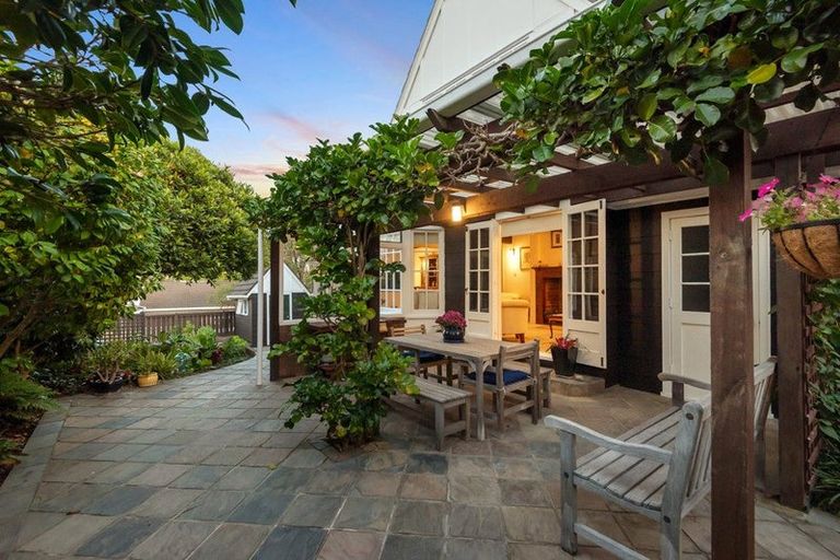 Photo of property in 2/6 Elderwood Lane, Belmont, Auckland, 0622