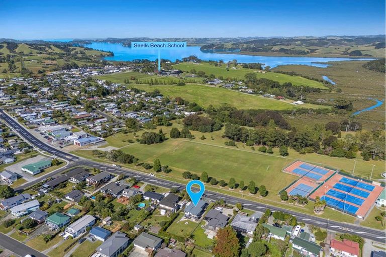 Photo of property in 309 Mahurangi East Road, Snells Beach, 0920