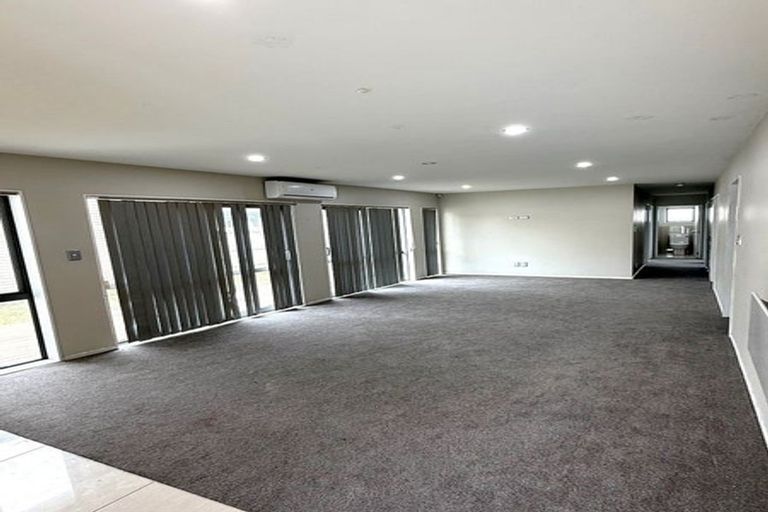 Photo of property in 21 Matata Drive, Takanini, 2112