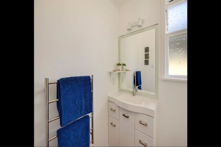 Photo of property in 55 Teoti Street, Paraparaumu Beach, Paraparaumu, 5032