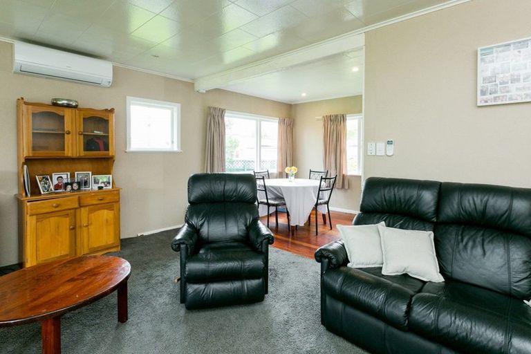 Photo of property in 25 Gebbie Road, Taradale, Napier, 4112