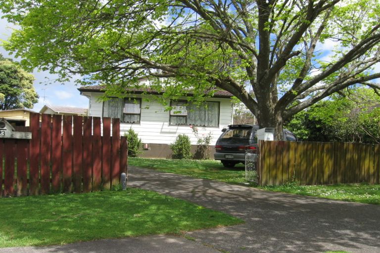 Photo of property in 21 Caringbah Drive, Papatoetoe, Auckland, 2025