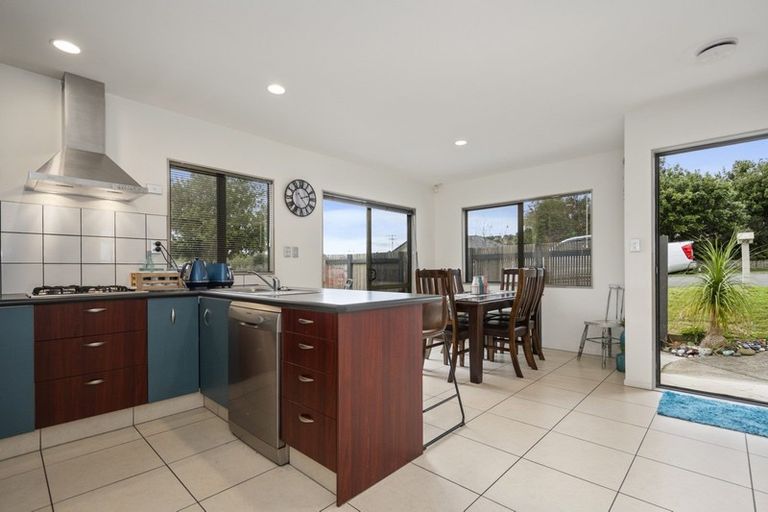 Photo of property in 118 Meander Drive, Welcome Bay, Tauranga, 3112