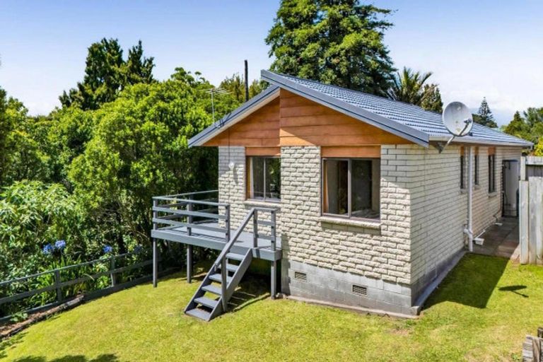 Photo of property in 263b Huatoki Street, Upper Vogeltown, New Plymouth, 4310
