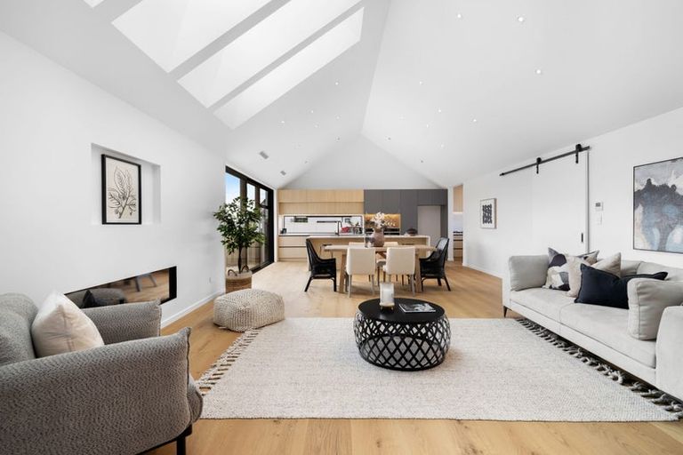 Photo of property in 2 Alan James Lane, Prebbleton, 7604