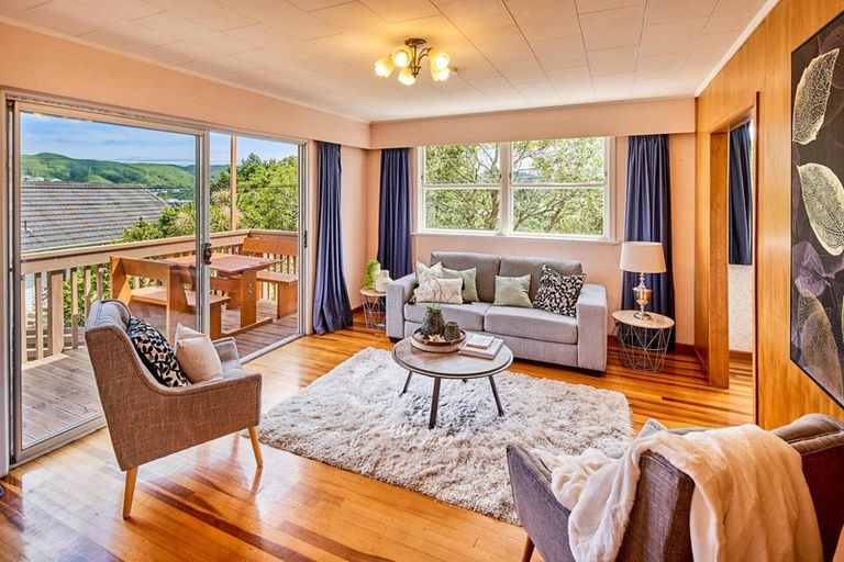 Photo of property in 50 Mark Avenue, Paparangi, Wellington, 6037