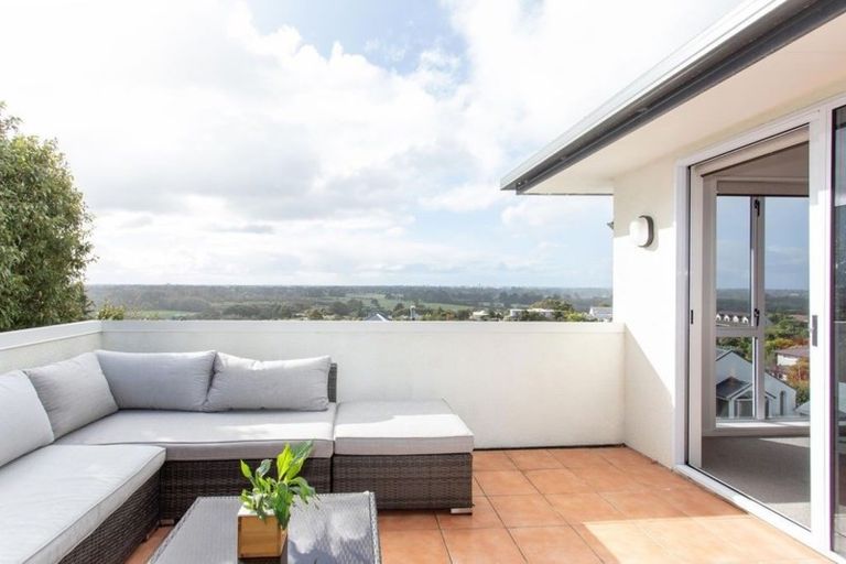 Photo of property in 5 Uldale Place, Northpark, Auckland, 2013