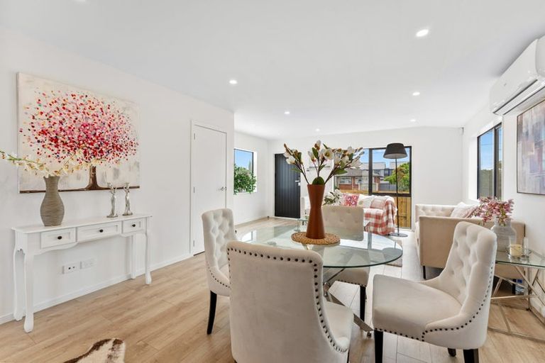 Photo of property in 133e Manuroa Road, Takanini, 2112