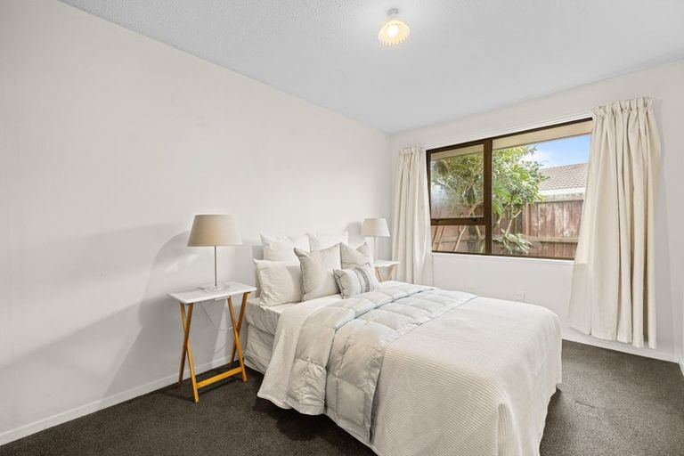 Photo of property in 2/1 Alvarez Place, Somerfield, Christchurch, 8024