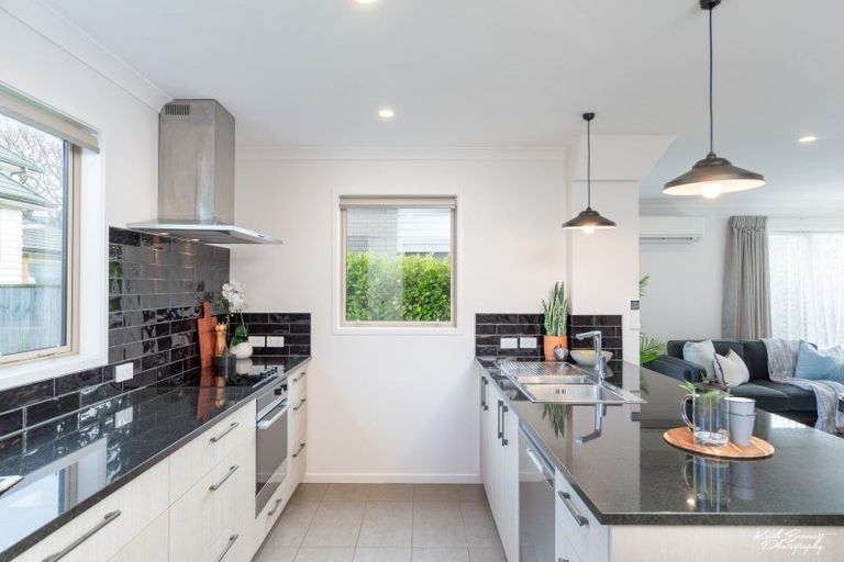 Photo of property in 1 Stephen Street, Trentham, Upper Hutt, 5018