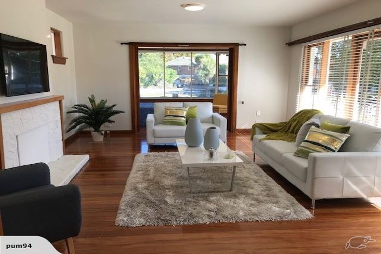 Photo of property in 18 Riverlaw Terrace, Saint Martins, Christchurch, 8022