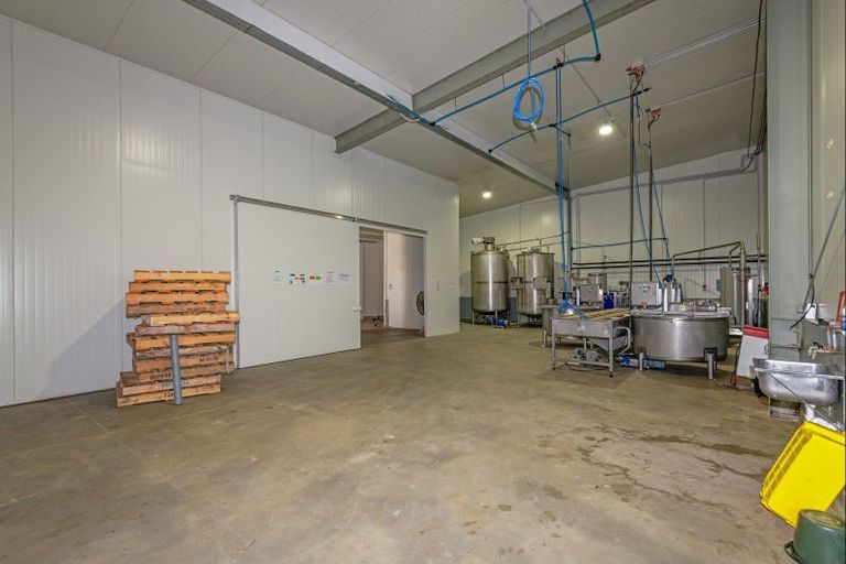 Photo of property in 22 Rowes Road, Hunterville, 4785