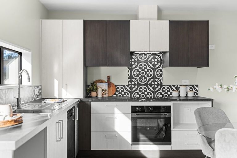 Photo of property in 2/29 Wyon Street, Linwood, Christchurch, 8062