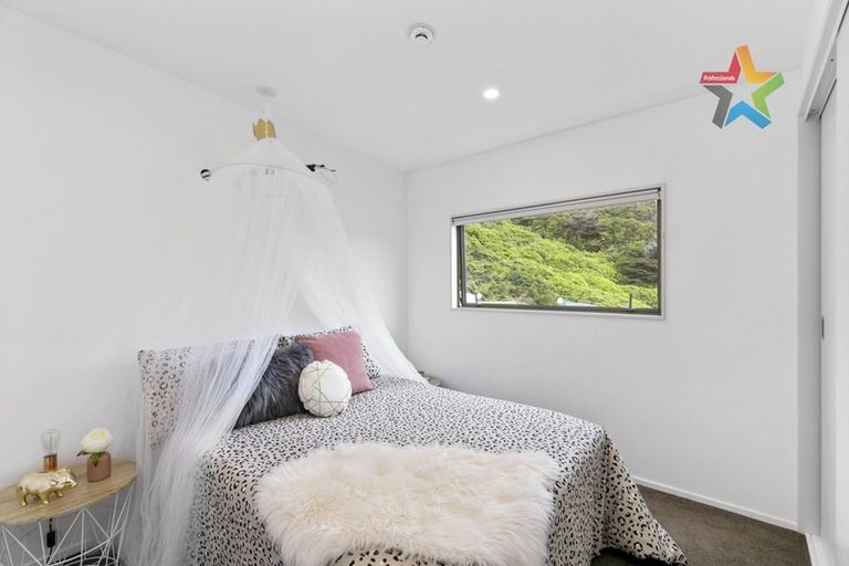 Photo of property in 68 Saddleback Grove, Karori, Wellington, 6012