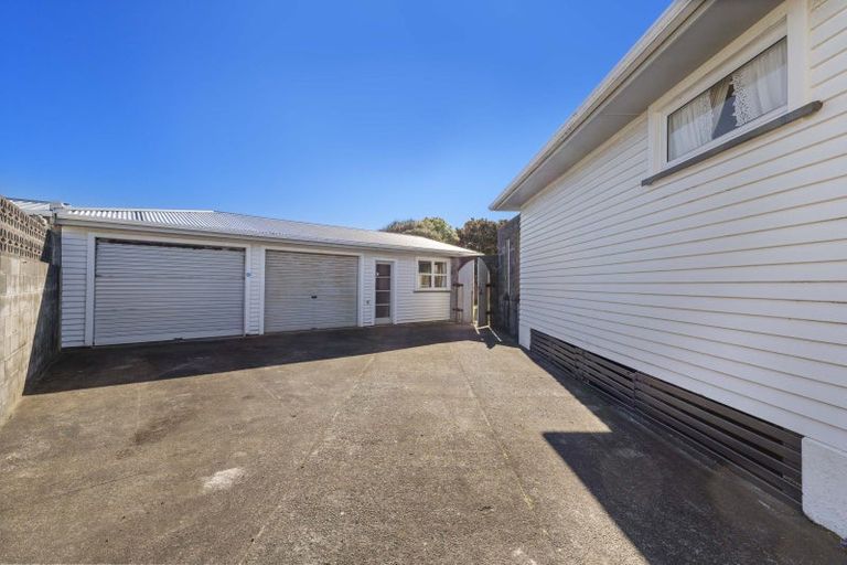 Photo of property in 8 Buckland Place, Spotswood, New Plymouth, 4310