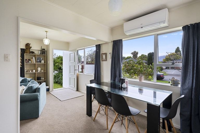 Photo of property in 33a Nimmo Avenue West, Waikanae, 5036