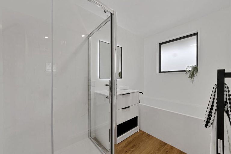 Photo of property in 1/1 Torvill And Dean Lane, Cashmere, Christchurch, 8022