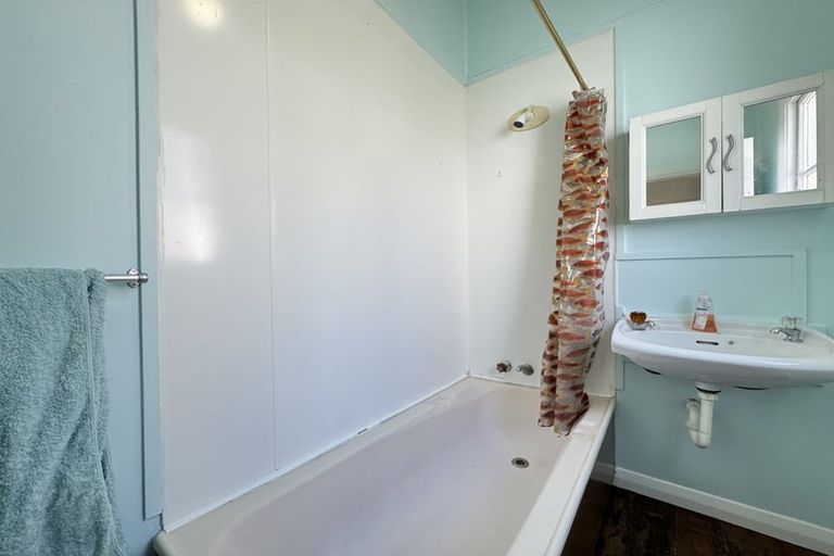 Photo of property in 85 Tiber Street, Island Bay, Wellington, 6023