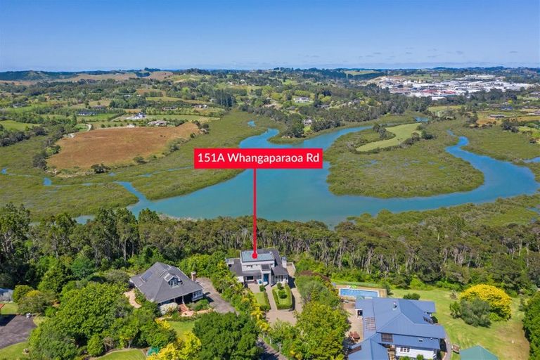 Photo of property in 151a Whangaparaoa Road, Red Beach, 0932