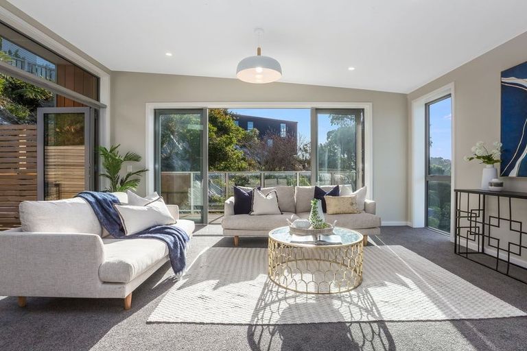 Photo of property in 10 Silvereye Way, Johnsonville, Wellington, 6037