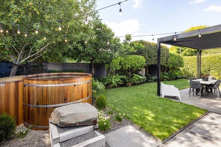 Photo of property in 14 Fairfield Road, Fairfield, Hamilton, 3214
