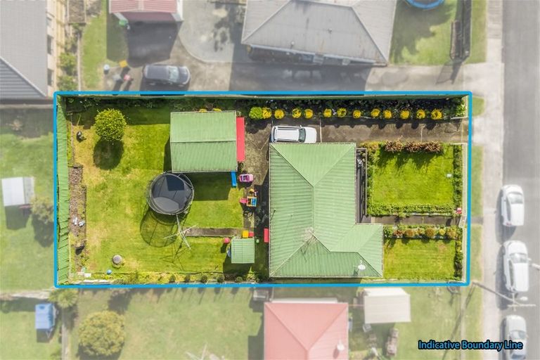 Photo of property in 70 Cargill Street, Papakura, 2110