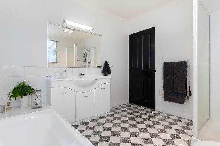 Photo of property in 77b Grace Road, Tauranga South, Tauranga, 3112