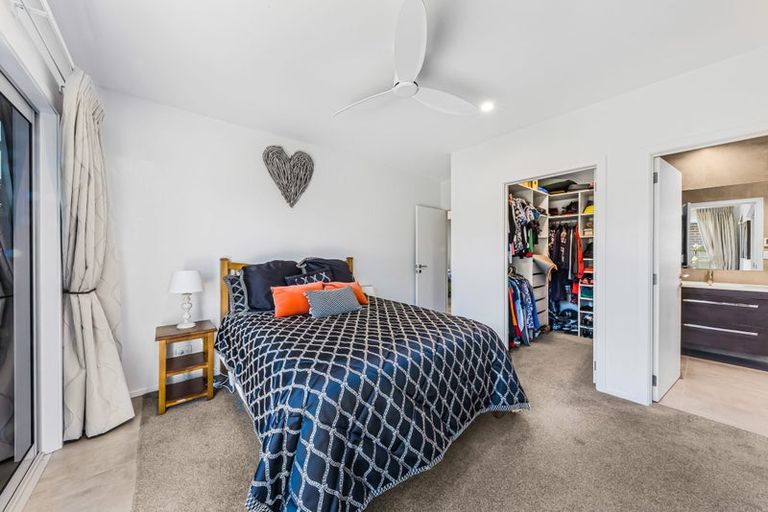 Photo of property in 15 Makete Crescent, Hobsonville, Auckland, 0618