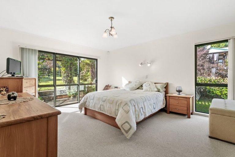 Photo of property in 209 Kaipara Road, Papakura, 2582