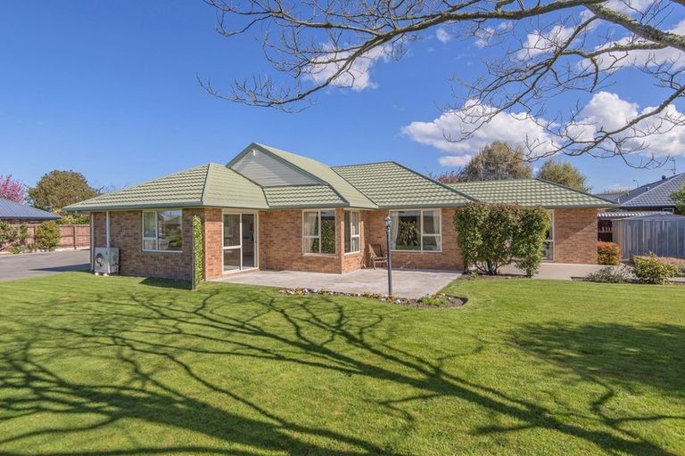 Photo of property in 8 Thornley Place, Woodend, 7610