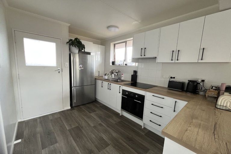 Photo of property in 1/105 Heretaunga Street, Palmerston North, 4414