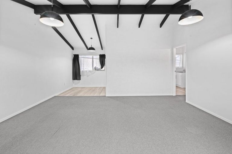 Photo of property in 2/56 Henwood Road, Mangere East, Auckland, 2024