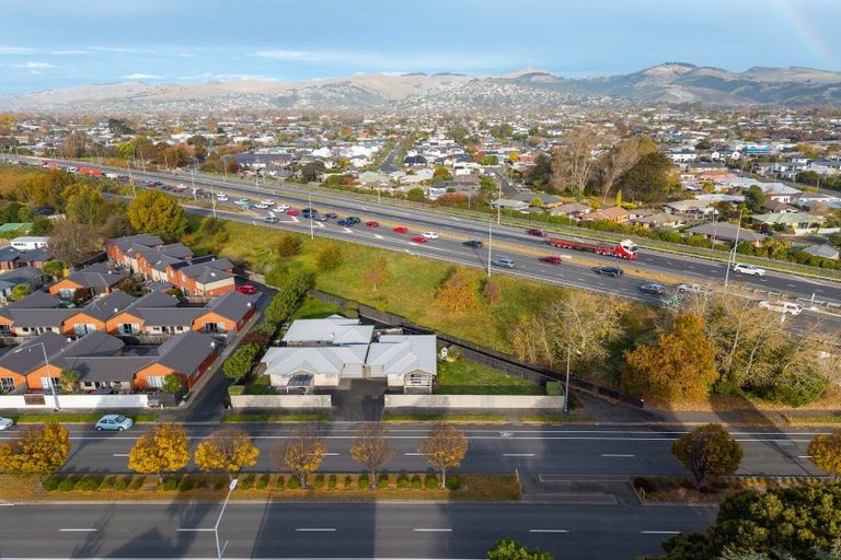 Photo of property in 186 Lincoln Road, Addington, Christchurch, 8024