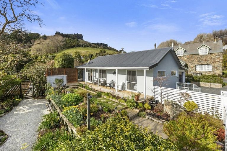 Photo of property in 23 Greenacres Street, Macandrew Bay, Dunedin, 9014
