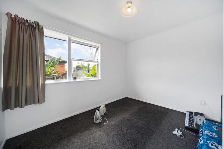 Photo of property in 25 Lachlan Place, Favona, Auckland, 2024