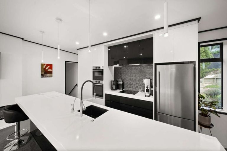 Photo of property in 30 Brinkburn Street, South Hill, Oamaru, 9400