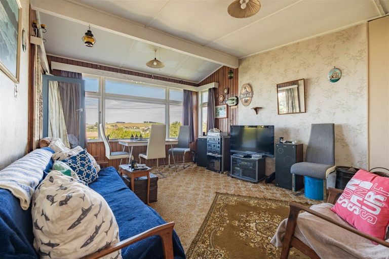 Photo of property in 1390 Taieri Mouth Road, Taieri Mouth, 9091