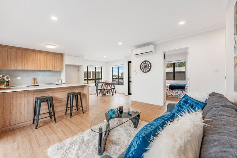 Photo of property in 11 Murillo Place, Henderson, Auckland, 0612
