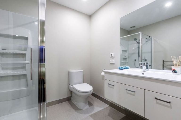 Photo of property in 28d Inverness Road, Browns Bay, Auckland, 0630