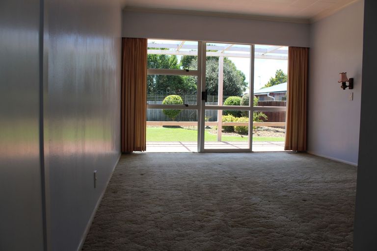 Photo of property in 44 Wordsworth Street, Leamington, Cambridge, 3432