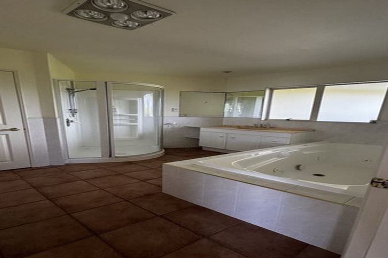 Photo of property in 135 Turangi Road Lower, Motunui, Waitara, 4383