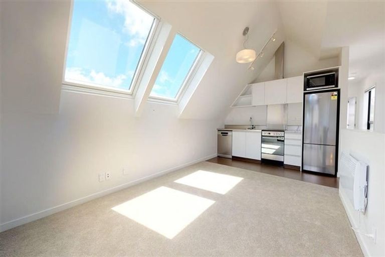 Photo of property in 17u1 Nairn Street, Mount Cook, Wellington, 6011