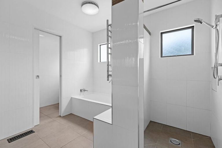 Photo of property in 1008 Papamoa Beach Road, Papamoa Beach, Papamoa, 3118
