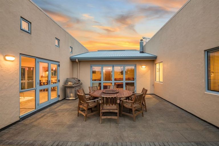 Photo of property in 60 Navigation Drive, Whitby, Porirua, 5024