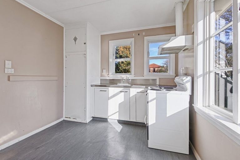 Photo of property in 15 Balgay Street, Upper Riccarton, Christchurch, 8041