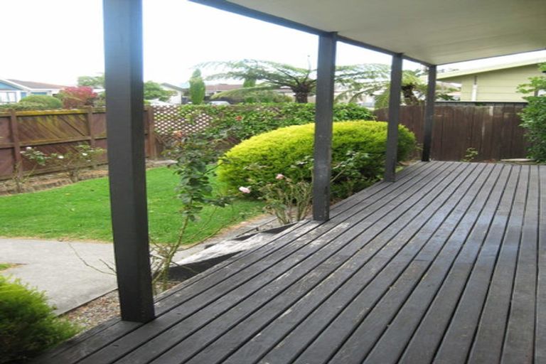 Photo of property in 18 Willowstream Grove, Cloverlea, Palmerston North, 4412