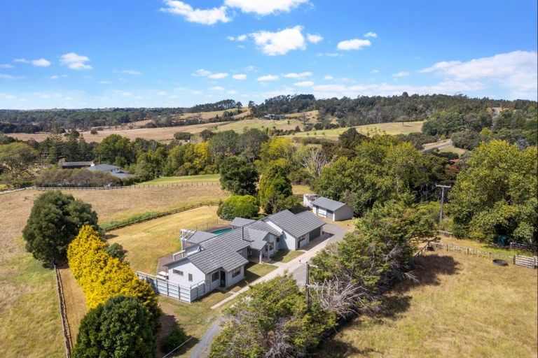 Photo of property in 145 Three Oaks Drive, Dairy Flat, Albany, 0794