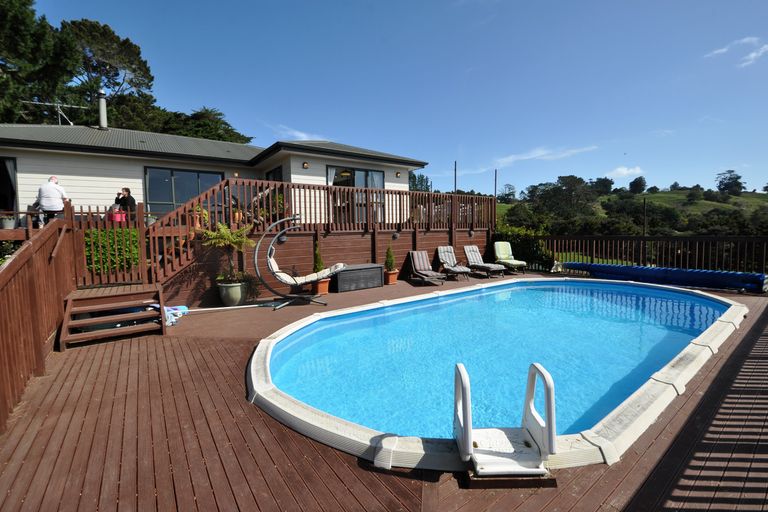 Photo of property in 440 Wharehine Road, Wharehine, Wellsford, 0973