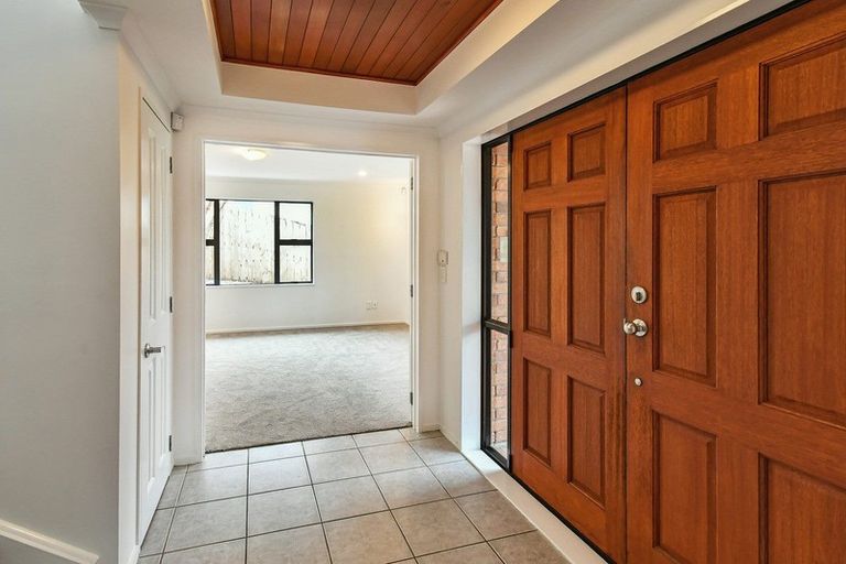 Photo of property in 23 Kokako Rise, Papakura, 2110