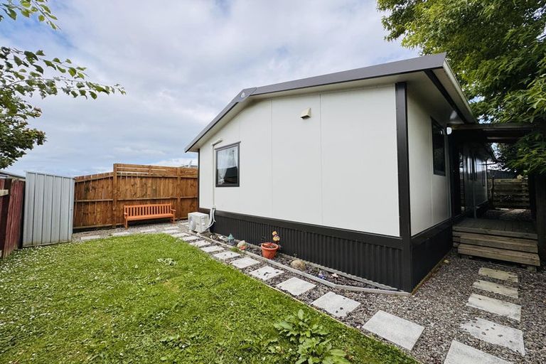 Photo of property in 67 Rhodes Drive, Kelvin Grove, Palmerston North, 4414